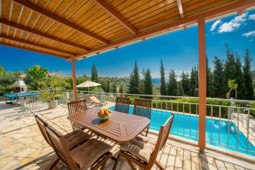 Villa Mounda Poseidon, Sea View Villa with pool