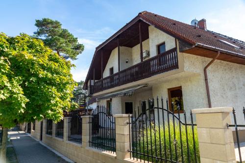 Zsolnay Apartman 8600 Siófok, József u. 9 kép - 3