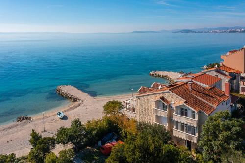 Fotografie z fotogalerie ubytování Apartmani Kaštelančić v destinaci Podstrana
