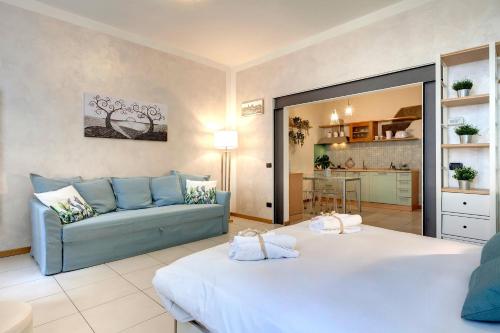 Charlize Apartment by Mamo Florence