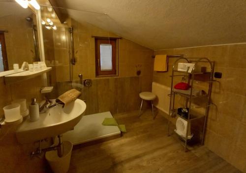 Fotografie z fotogalerie ubytování Haus Tirol Appartements v destinaci Ried im Oberinntal
