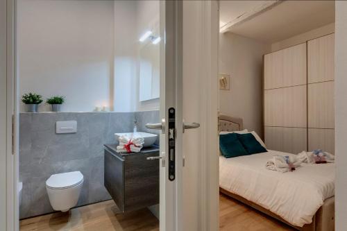 Abigail Apartment by Mamo Florence