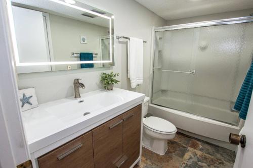 Koupelna v ubytování Golf and Tennis Community - Stunning Sunset Scenes