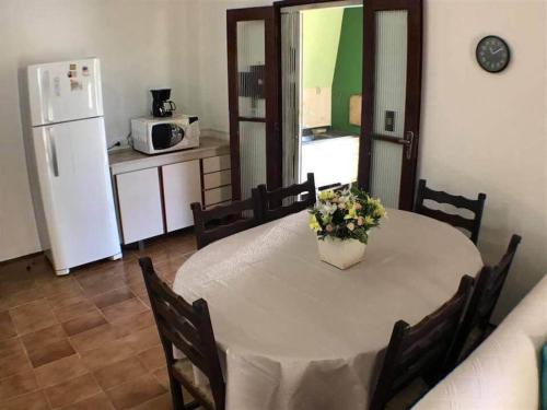 A kitchen or kitchenette at Casa de Praia na Praia dos Ingleses