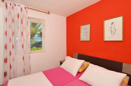 Apartments Alduk with terrace and the sea view