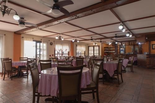 Restaurace v ubytování Residencial Vale Dourado