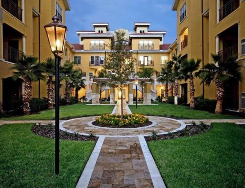 LUXURY Condo in South Tampa