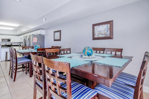 Φωτογραφία από το άλμπουμ του Coconut Grove 203 σε Myrtle Beach