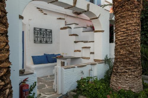 Foto dalla galleria di Golden Beach Studios & Suites a Città di Tinos