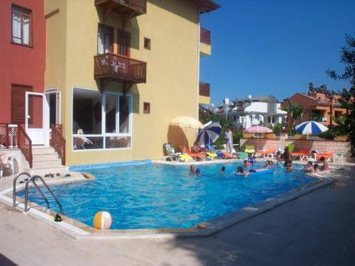 Bazén v ubytování KEMER STAR HOTEL nebo v jeho okolí
