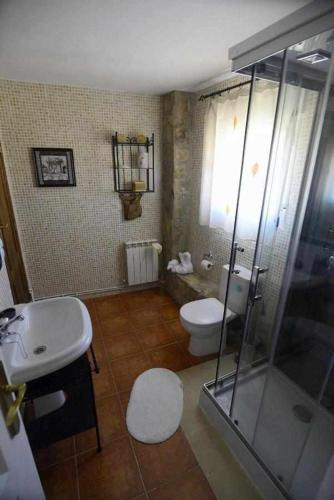 Bilik mandi di Casa Albana Alacón