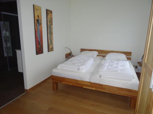 Un pat sau paturi într-o cameră la Kustverhuur, Appartement aan Zee, Port Scaldis 01061