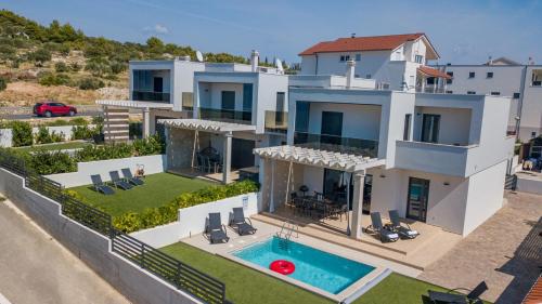 villa GOLDEN ROSE