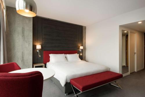 Superior Room with City View