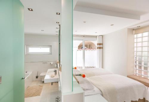 Φωτογραφία από το άλμπουμ του Exclusive villa with stunning view σε Benahavís