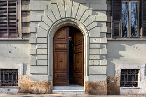 Η πρόσοψη ή η είσοδος του Trastevere Suites - Top Collection
