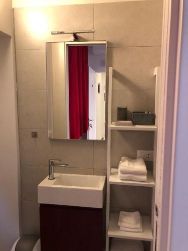 Kylpyhuone majoituspaikassa Triquetra - Rooms for Rent