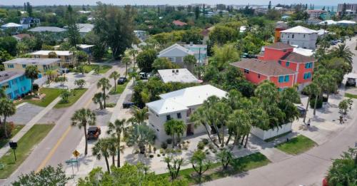 an aerial view of a small town with palm trees at Canal Upper-Gorgeous 3 bed 3 bath near SK Village in Siesta Key