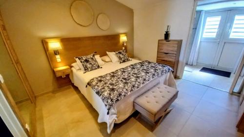 Postel nebo postele na pokoji v ubytování Bora Bora Condo