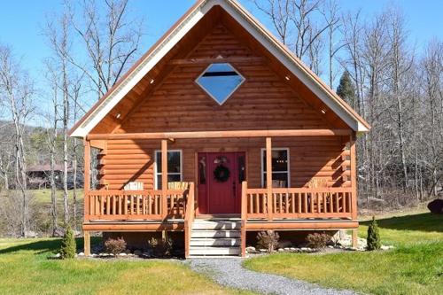 1- Bedroom with Sleeping Loft #152 cabin