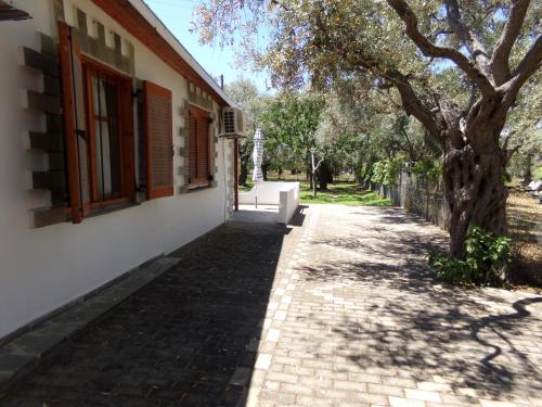 Gallery image of Villa Karapataki in Skala Rachoniou