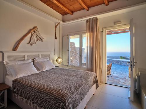 Postel nebo postele na pokoji v ubytování Mythic Paros , Adults Only