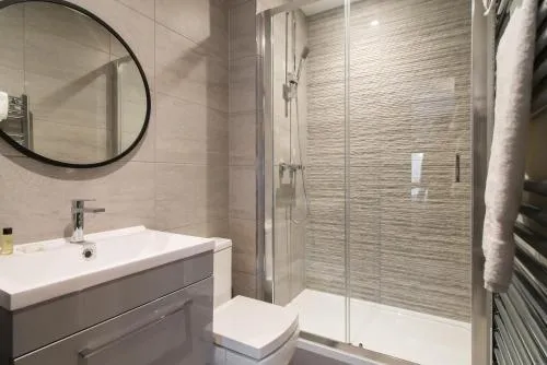 Luxe Apartments, The Moorwell, Secure Parking, - 10mins Cardiff City Ctr photo 100