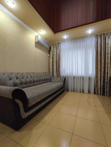 A seating area at Comfortable Apartment