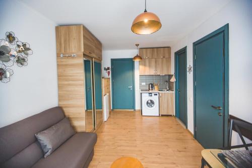 Una cocina o zona de cocina en Cozy Apartment in Bakuriani, Apart Hotel Art, Kokhta
