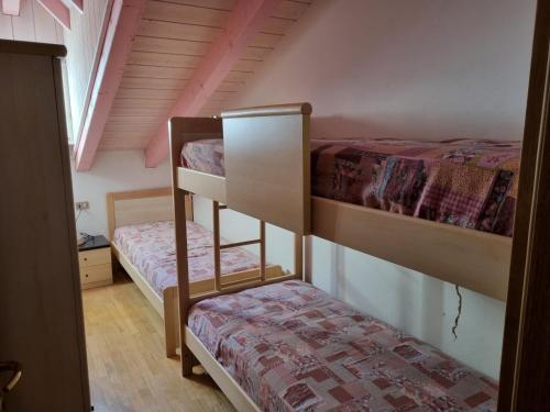 Dviaukštė lova arba lovos apgyvendinimo įstaigoje Cesa Alegra