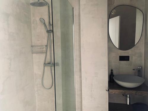 Phòng tắm tại Spacious, Light & Cozy Apartments with Ocean Views