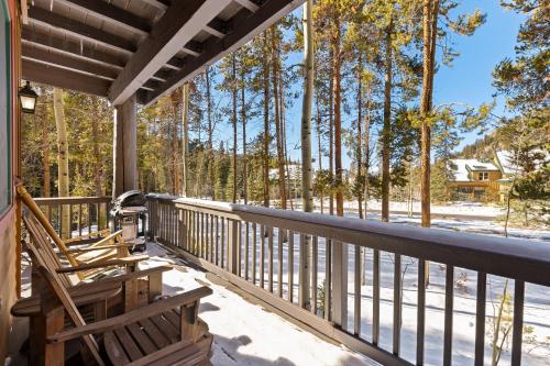 8758 Trappers Crossing condo – Photos 3