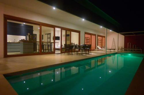 Tarcoles Home with View