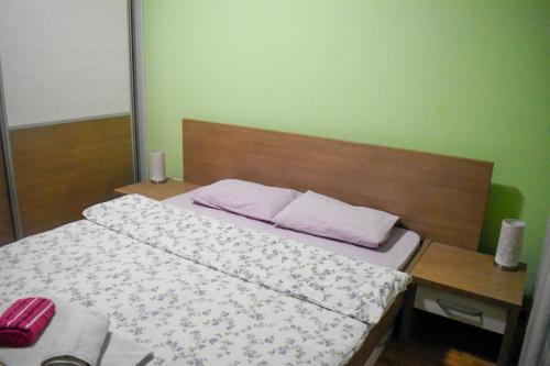 Cama o camas de una habitación en Apartman Sara 2