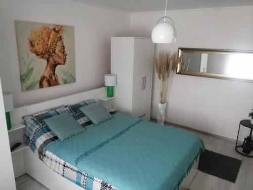 Ein Bett oder Betten in einem Zimmer der Unterkunft ZOĆEVIĆA KONAK
