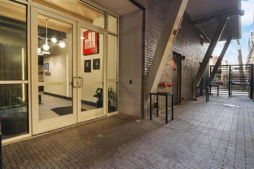 Delightful 1BR/1BA Apartment in Belmont