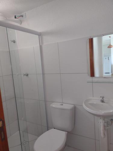 Ένα μπάνιο στο Apartamento na Praia dos Milionários em Ilhéus - Vog Atlântico