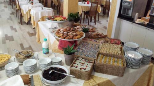 Jídlo v hotelu nebo okolí