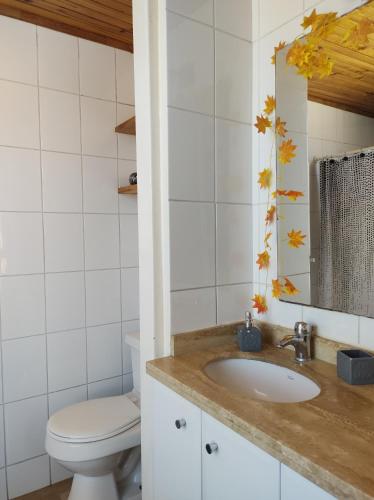 Ванная комната в Hostal lala porteña vista al mar, baño privado y desayuno