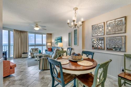 Pinnacle 405 - Updated oceanfront condo with a large soaking tub and a sundeck