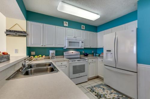 Windy Hill Dunes 1304 - Beach themed oceanfront condo with a lazy river and BBQ grill