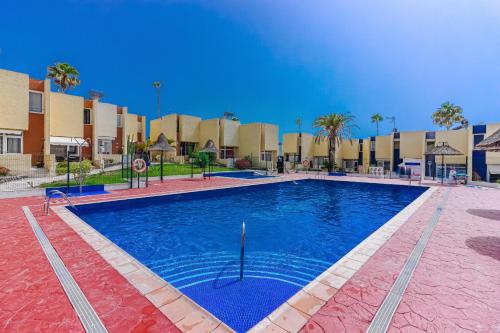 Complex Cortijo, Las Americas, Pool, Parking LA45