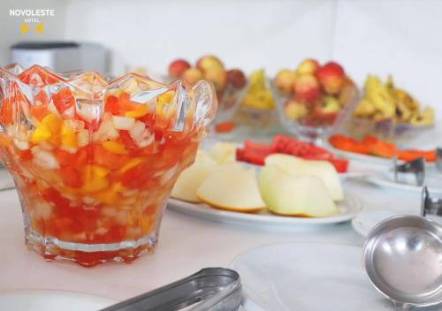 Makanan di atau berdekatan hotel