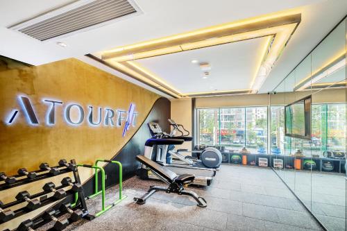 Fitnesscenter och/eller fitnessfaciliteter på Atour Hotel Suining Chuanshan Railway Station