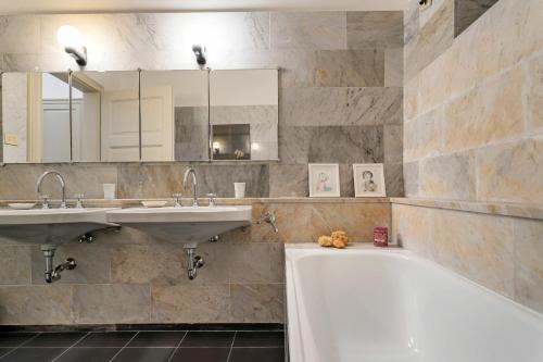 Villa Bel Faggio Apartment by Halldis photo 3