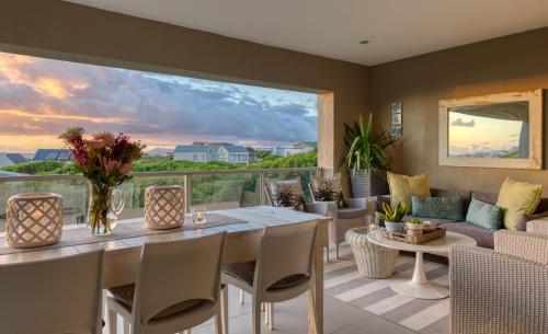 Χώρος καθιστικού στο Stanford's Cove Villas