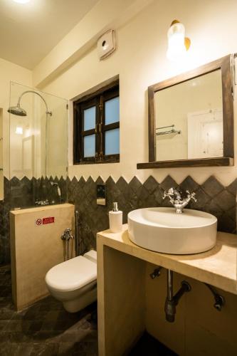 Koupelna v ubytování OV Private Pool Villas near Baga, I 4BHK units I Staff