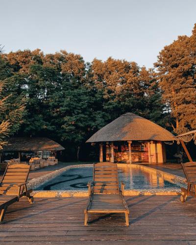 Bazén v ubytování Secret Resort Club nebo v jeho okolí