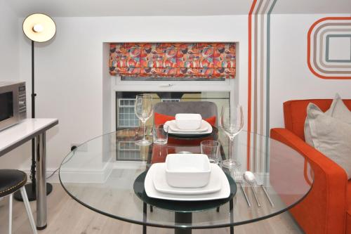 Coin salon dans l'établissement Antrobus Deluxe Apartments by YourStays - 1 Bedroom Luxury Apartments in Congleton