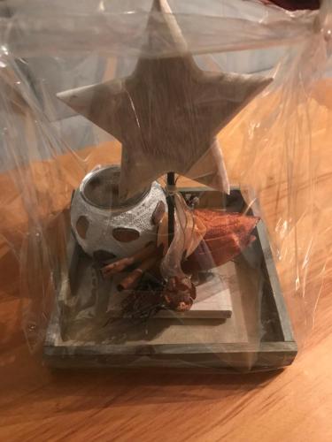 a figurine of a star sitting on a table at Vermieterei in Oberwölbling